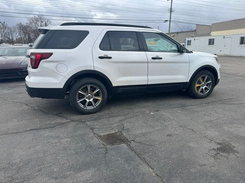 Used 2017 Ford Explorer Sport w/ Equipment Group 401A image 8