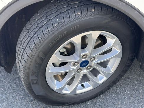 Used 2022 Ford Escape SE w/ Convenience Package image 39