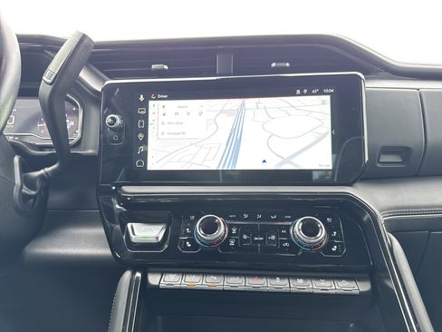 Used 2024 GMC Sierra 2500 AT4X image 30