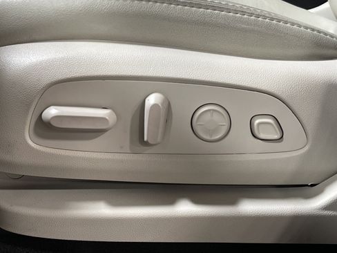 Used 2023 Buick Enclave Premium w/ Experience Buick Package image 11