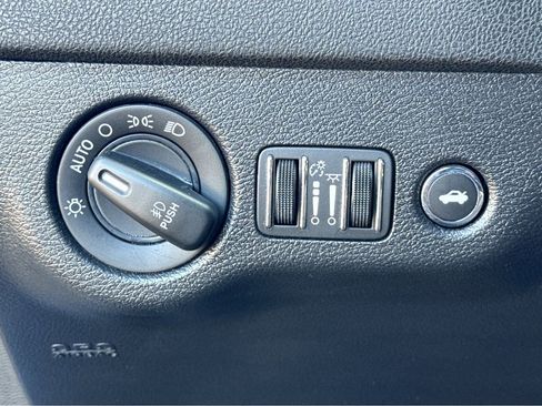 Used 2022 Dodge Charger R/T w/ Driver Convenience Group image 15