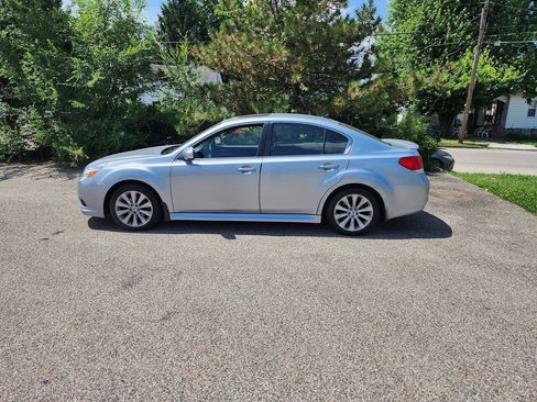 Used 2012 Subaru Legacy 2.5i Limited AWD/4WD image 11
