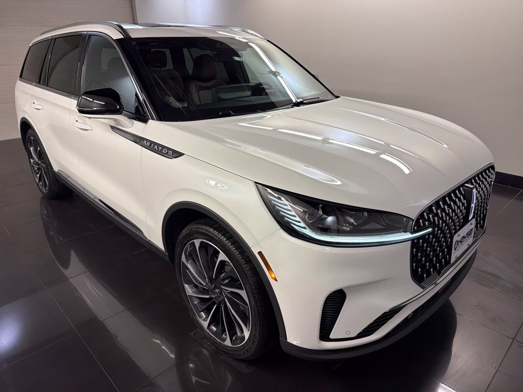 New 2027 Lincoln Aviator Reserve AWD/4WD image 1