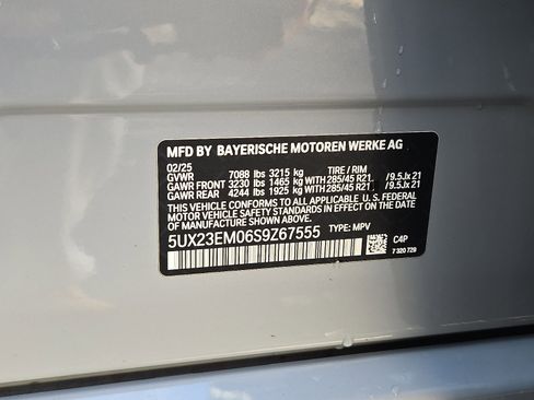 Used 2025 BMW X7 xDrive40i w/ M Sport Package image 26