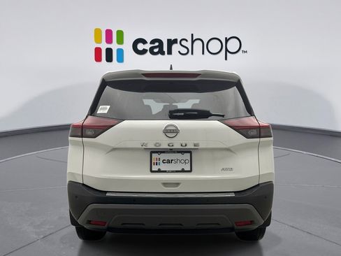 Used 2023 Nissan Rogue S image 4