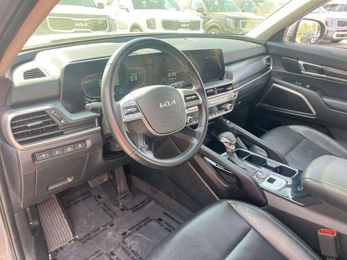 Used 2025 Kia Telluride S AWD/4WD image 14