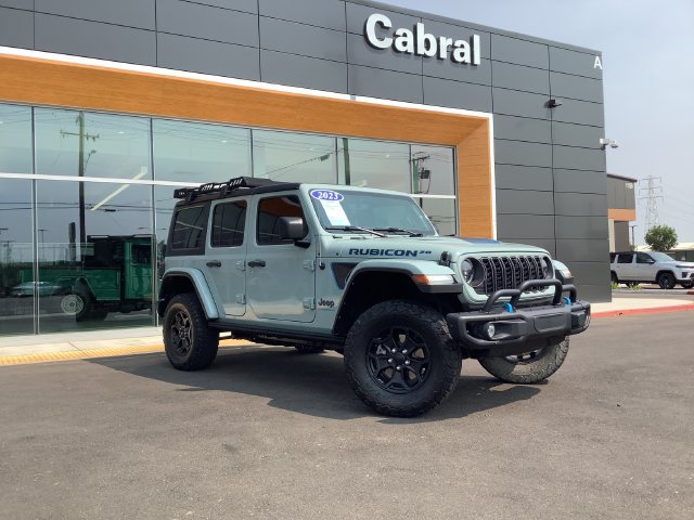 Used 2023 Jeep Wrangler Unlimited Rubicon 4xe AWD/4WD image 2