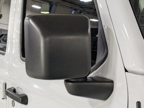 Used 2021 Jeep Wrangler Unlimited Rubicon w/ LED Lighting Group AWD/4WD image 11