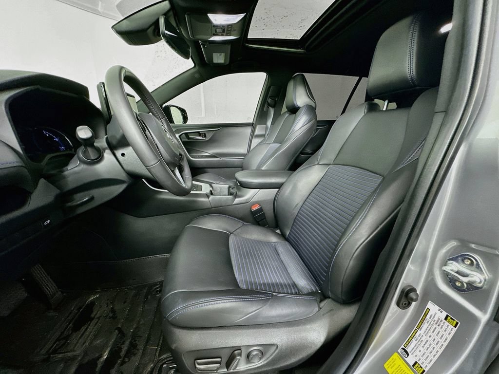 Used 2023 Toyota RAV4 XSE AWD/4WD image 22