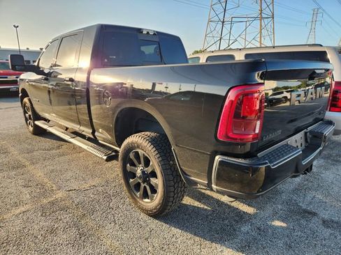Used 2025 RAM 2500 Laramie w/ Night Edition AWD/4WD image 3