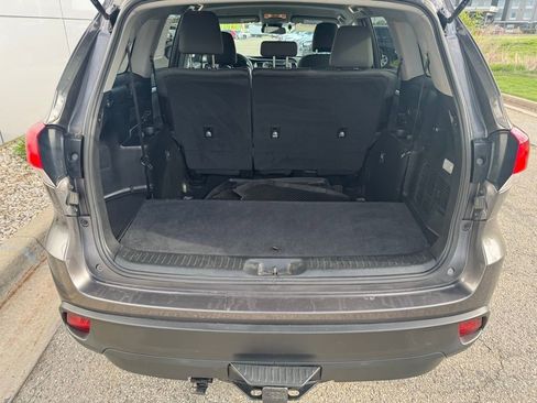 Certified 2019 Toyota Highlander LE AWD/4WD image 39