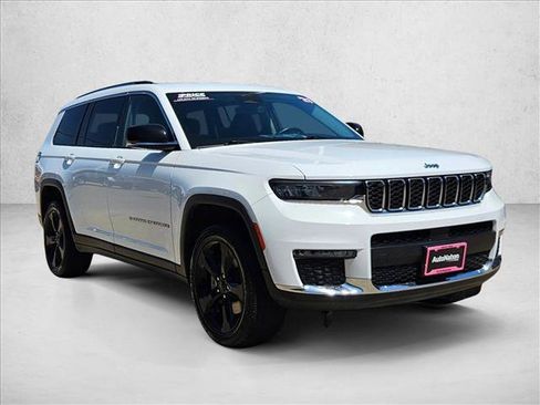 Used 2021 Jeep Grand Cherokee L Limited AWD/4WD image 3
