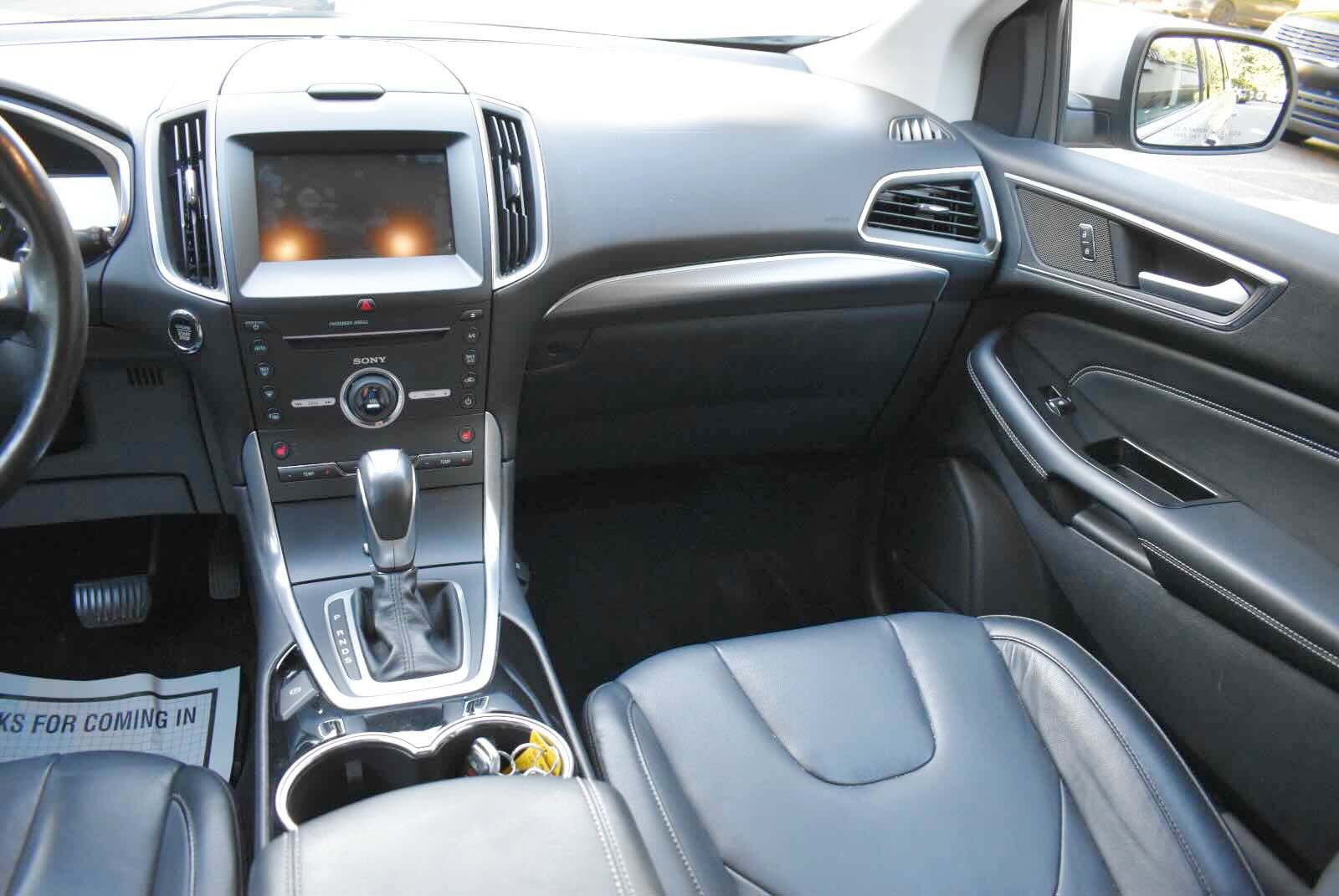 Used 2015 Ford Edge Titanium w/ Technology Package AWD/4WD image 15