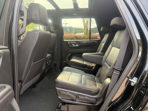 Used 2022 Chevrolet Tahoe RST w/ Sport Performance Package AWD/4WD image 3