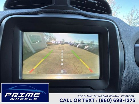 Used 2018 Jeep Renegade Latitude image 20