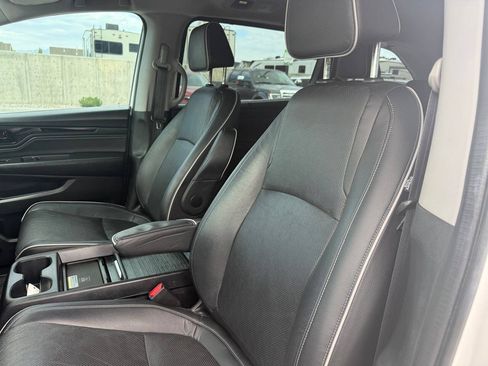 Used 2023 Honda Odyssey Elite image 18