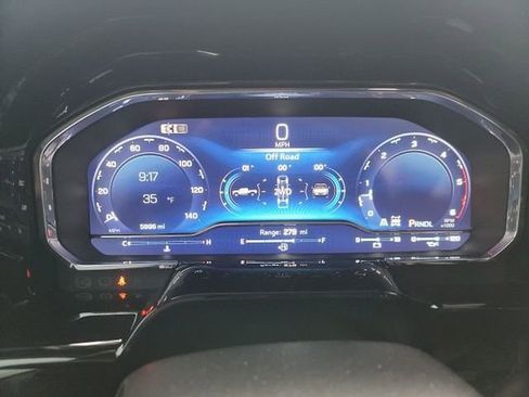 Used 2024 Chevrolet Silverado 2500 ZR2 w/ Technology Package image 12