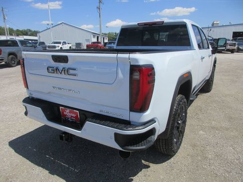 New 2026 GMC Sierra 2500 Denali Ultimate AWD/4WD image 5