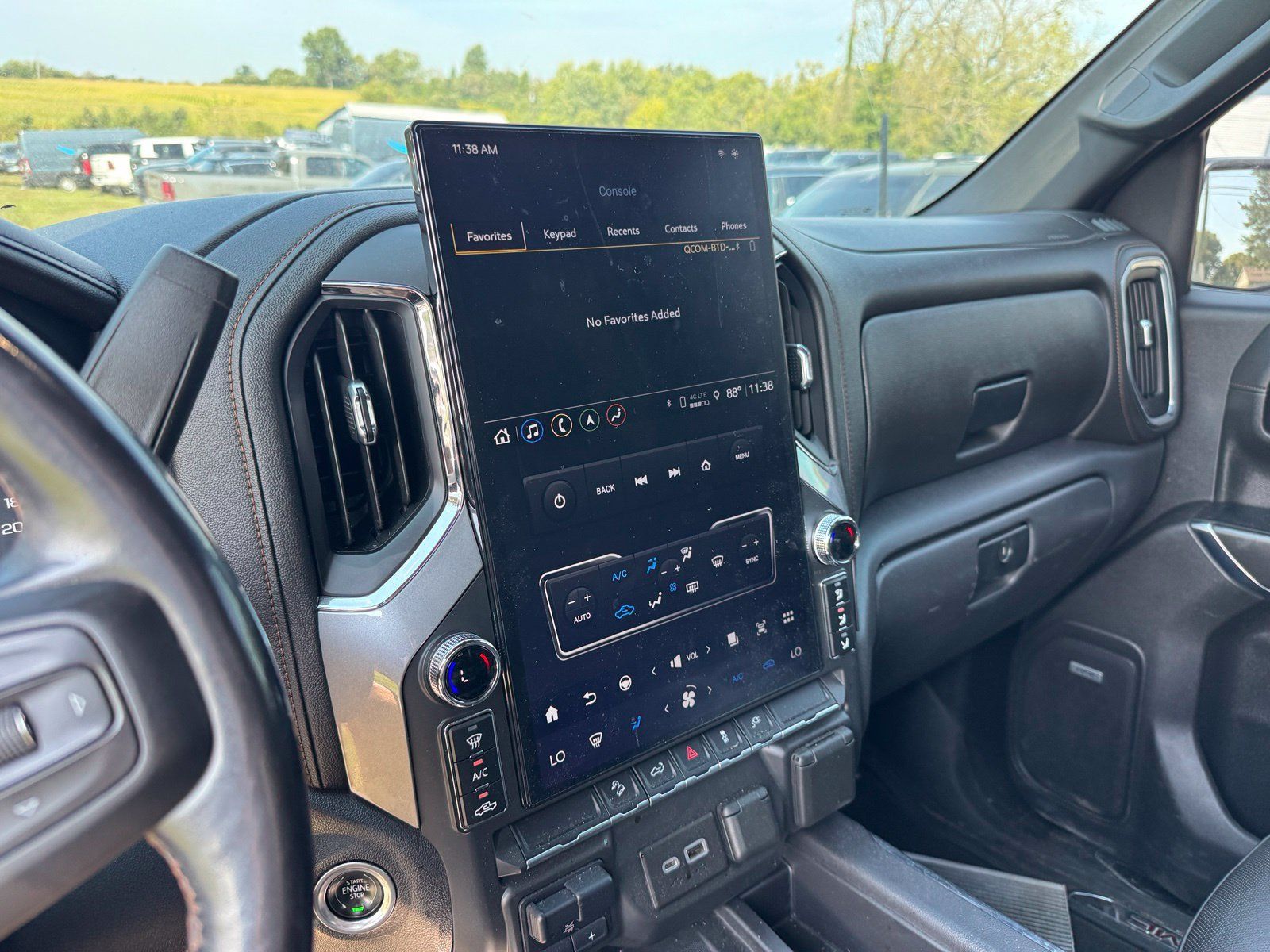 Used 2022 GMC Sierra 1500 AT4 w/ AT4 Preferred Package AWD/4WD image 18