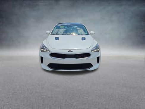 Used 2018 Kia Stinger Premium AWD/4WD image 2