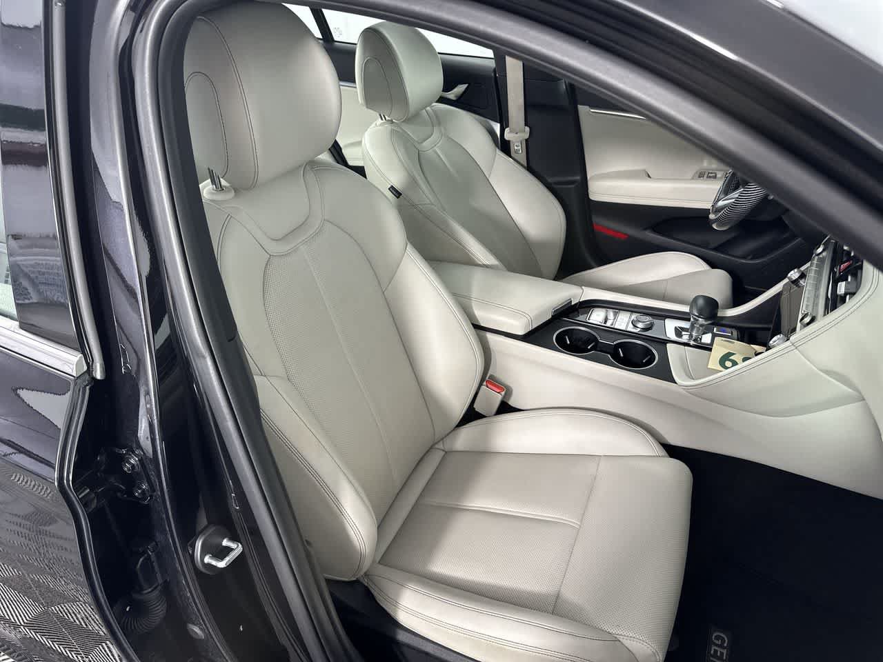 Used 2025 Genesis G70 2.5T RWD image 21