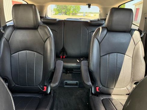 Used 2014 Chevrolet Traverse LTZ AWD/4WD image 16