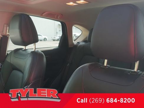 Used 2025 MAZDA CX-5 AWD 2.5 S w/ Preferred Package image 38