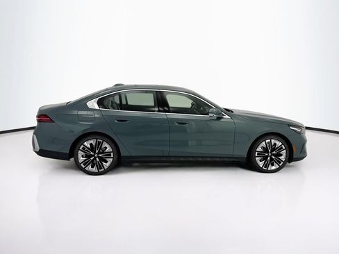 New 2027 BMW 530i w/ Premium Package RWD image 4