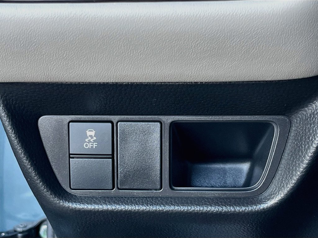 Used 2025 Honda HR-V LX image 10
