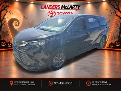 Used 2025 Toyota Sienna LE