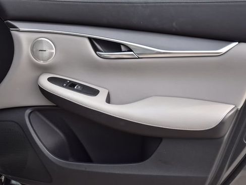 Certified 2025 INFINITI QX50 Luxe AWD/4WD image 30