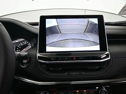 New 2026 Jeep Compass Limited image 36