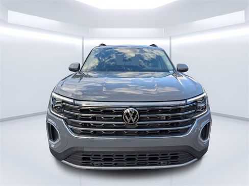 New 2026 Volkswagen Atlas SE image 8