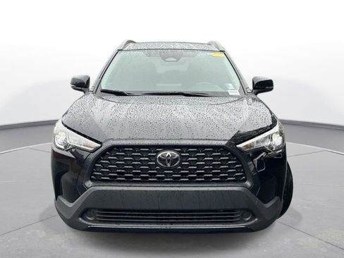 Used 2023 Toyota Corolla Cross LE FWD image 3