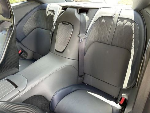 Used 2024 Aston Martin DB12 Coupe image 31