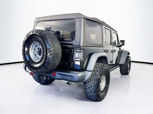 Used 2020 Jeep Wrangler Unlimited Rubicon w/ Steel Bumper Group image 10