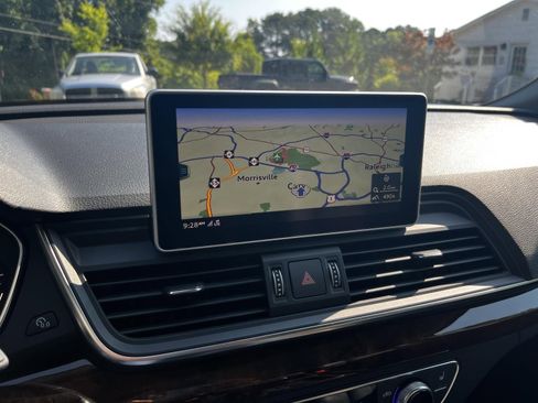 Used 2018 Audi Q5 2.0T Premium Plus w/ Premium Plus Package image 34