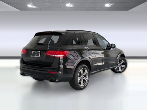 Used 2018 Mercedes-Benz GLC 300 4MATIC image 8
