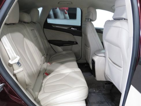 Used 2018 Lincoln MKC Premiere FWD image 12