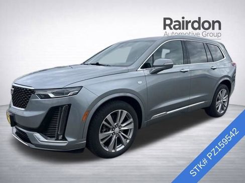 Used 2023 Cadillac XT6 Premium Luxury image 3