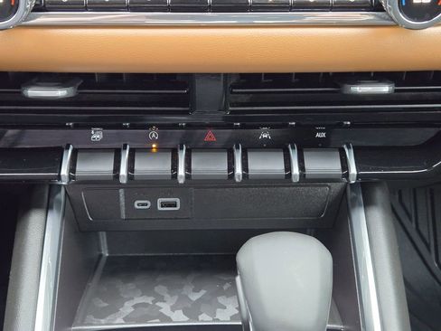 New 2026 GMC Canyon AT4 image 14