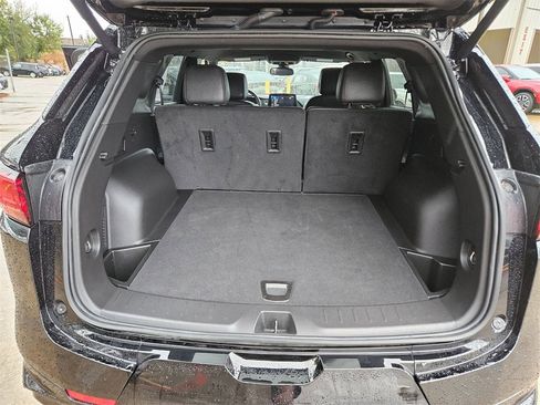 Used 2025 Chevrolet Blazer RS image 24