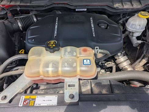 Used 2018 RAM 1500 Laramie w/ Convenience Group AWD/4WD image 23