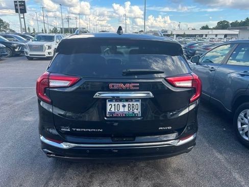 Used 2024 GMC Terrain Denali w/ Black Diamond Edition AWD/4WD image 5
