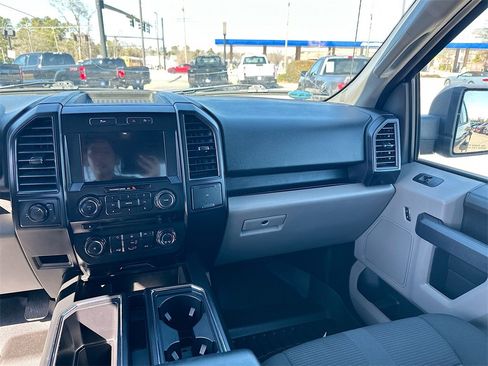 Certified 2017 Ford F150 XL w/ Equipment Group 101A Mid image 20