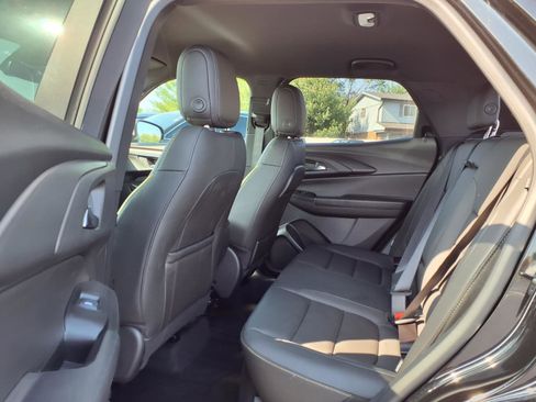 Used 2025 Chevrolet TrailBlazer ACTIV w/ Convenience Package FWD image 21