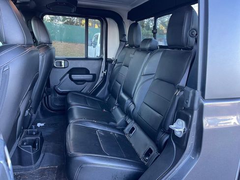 Used 2023 Jeep Gladiator Sport image 34