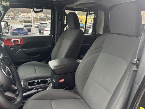 Used 2020 Jeep Gladiator Sport w/ Quick Order Package 24S image 21