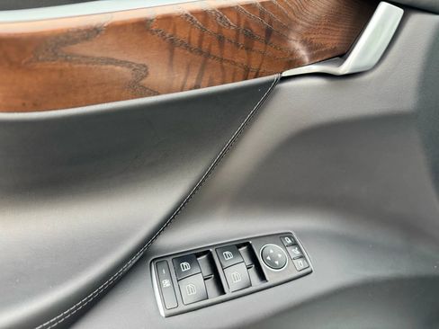 Used 2018 Tesla Model X 75D image 43