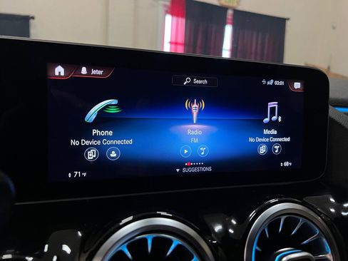 Used 2021 Mercedes-Benz GLA 250 image 26